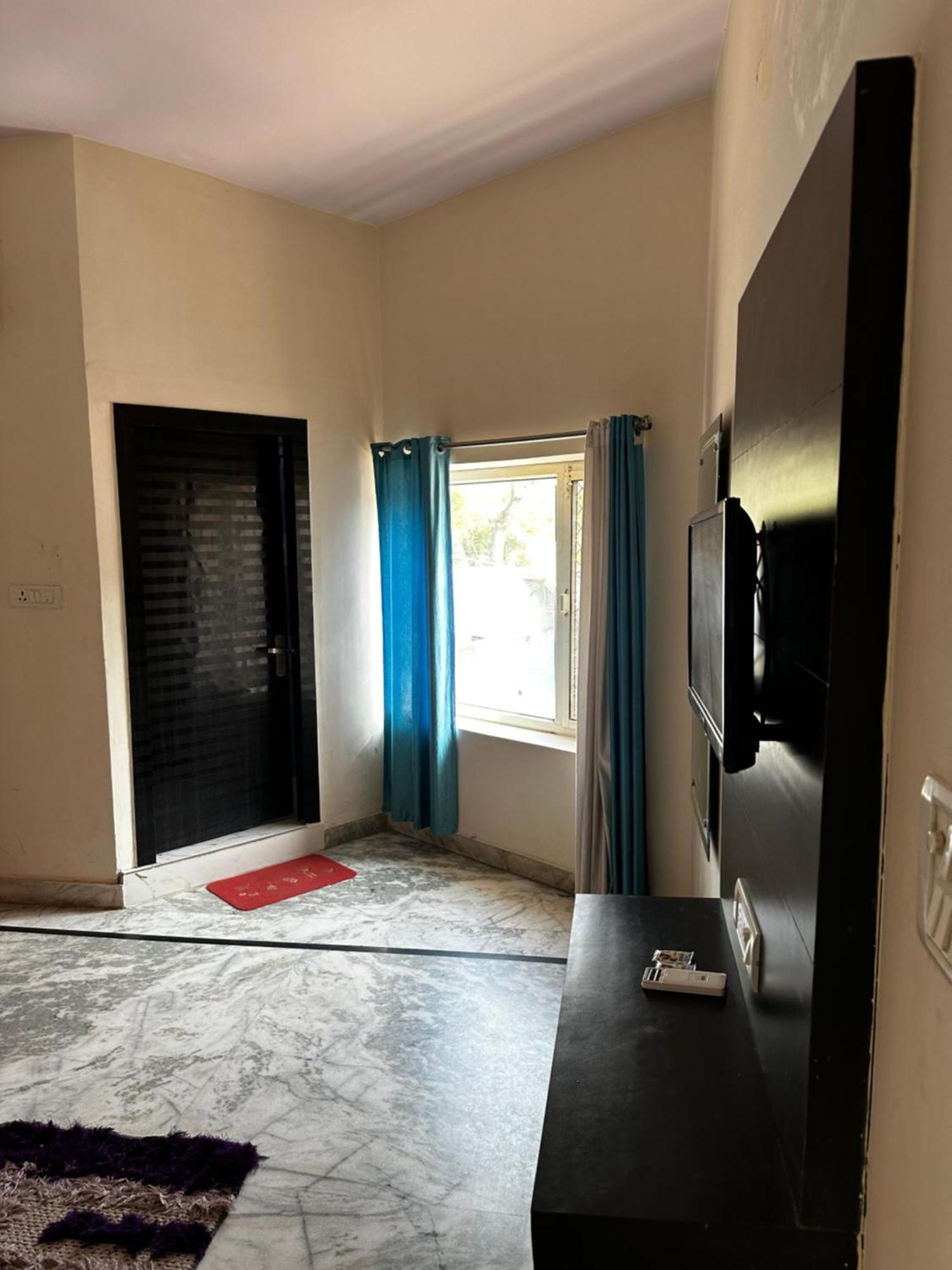 Taj Castle A Boutique Homestay Агра Экстерьер фото